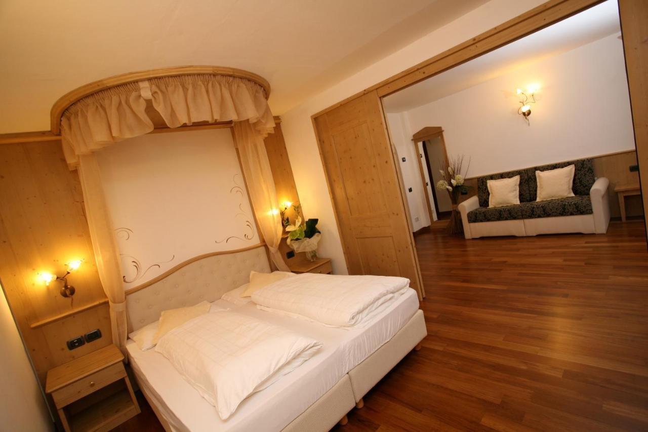 Hotel Shandranj Tesero Cameră foto